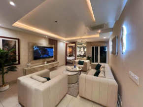 Luxury 1-Bed Apartment with Balcony in Gold Crest DHA
